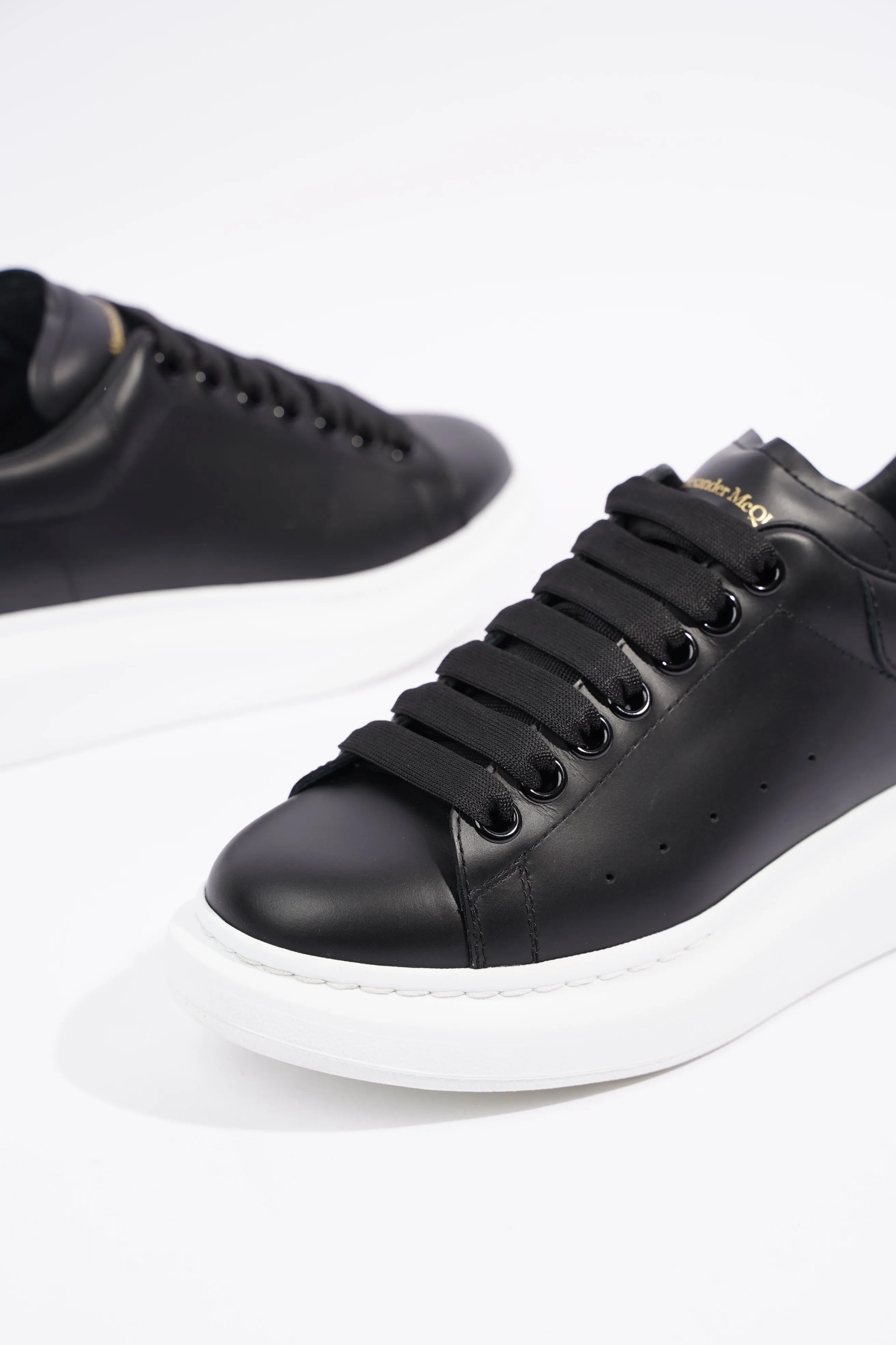 Alexander McQueen Womens Oversized Sneaker Black Leather EU 37.5 / UK 4.5