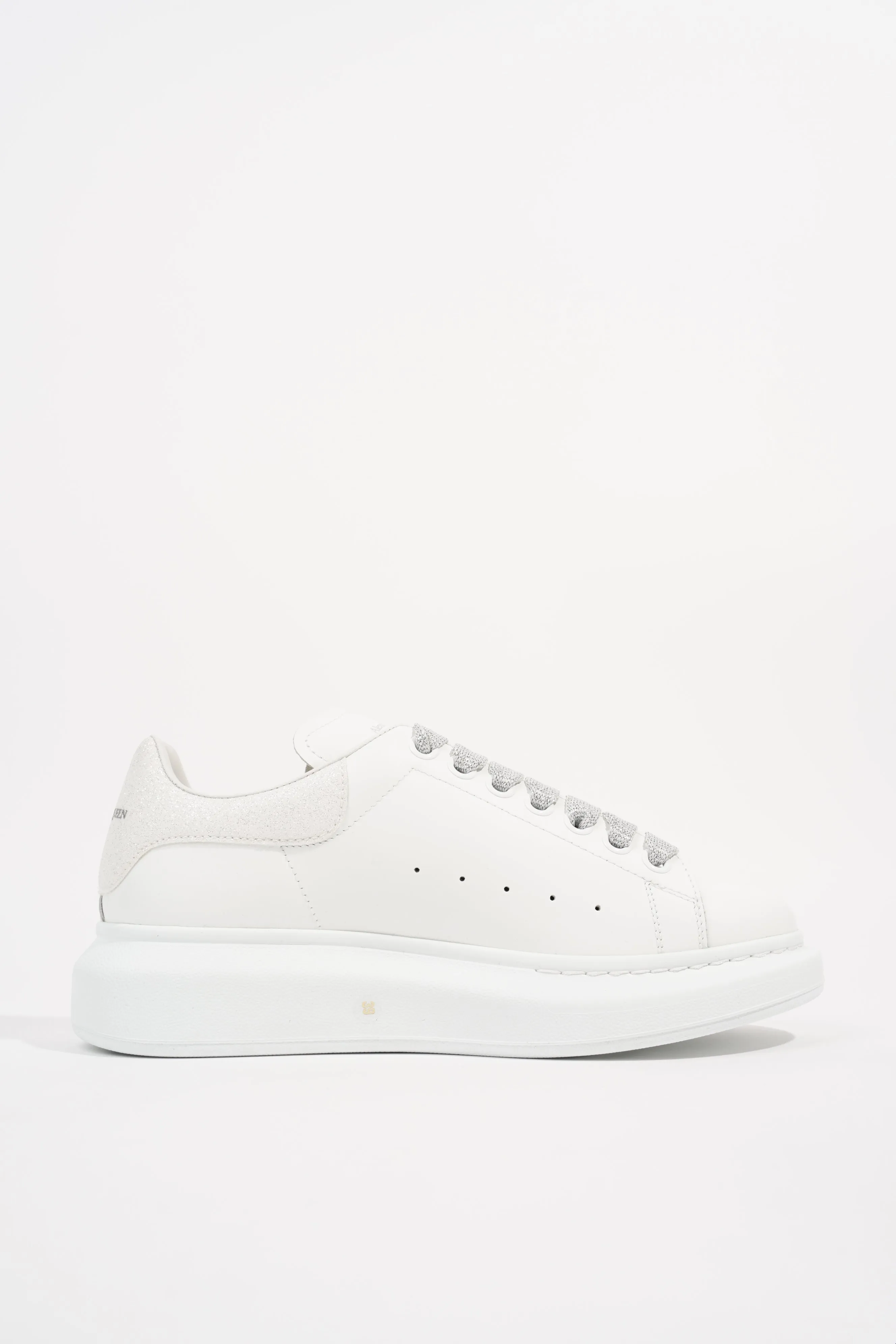 Alexander McQueen Womens Oversized Sneaker White / Glitter Tab EU 39 / UK 6