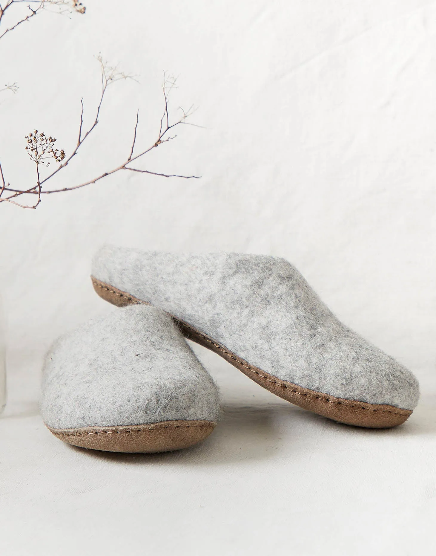 Men's Handmade Eco Felt Suede Sole Mule Slippers – Light Ash